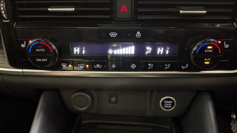 Nissan Qashqai 1.3 DiG-T MH Tekna 5dr Petrol Hatchback